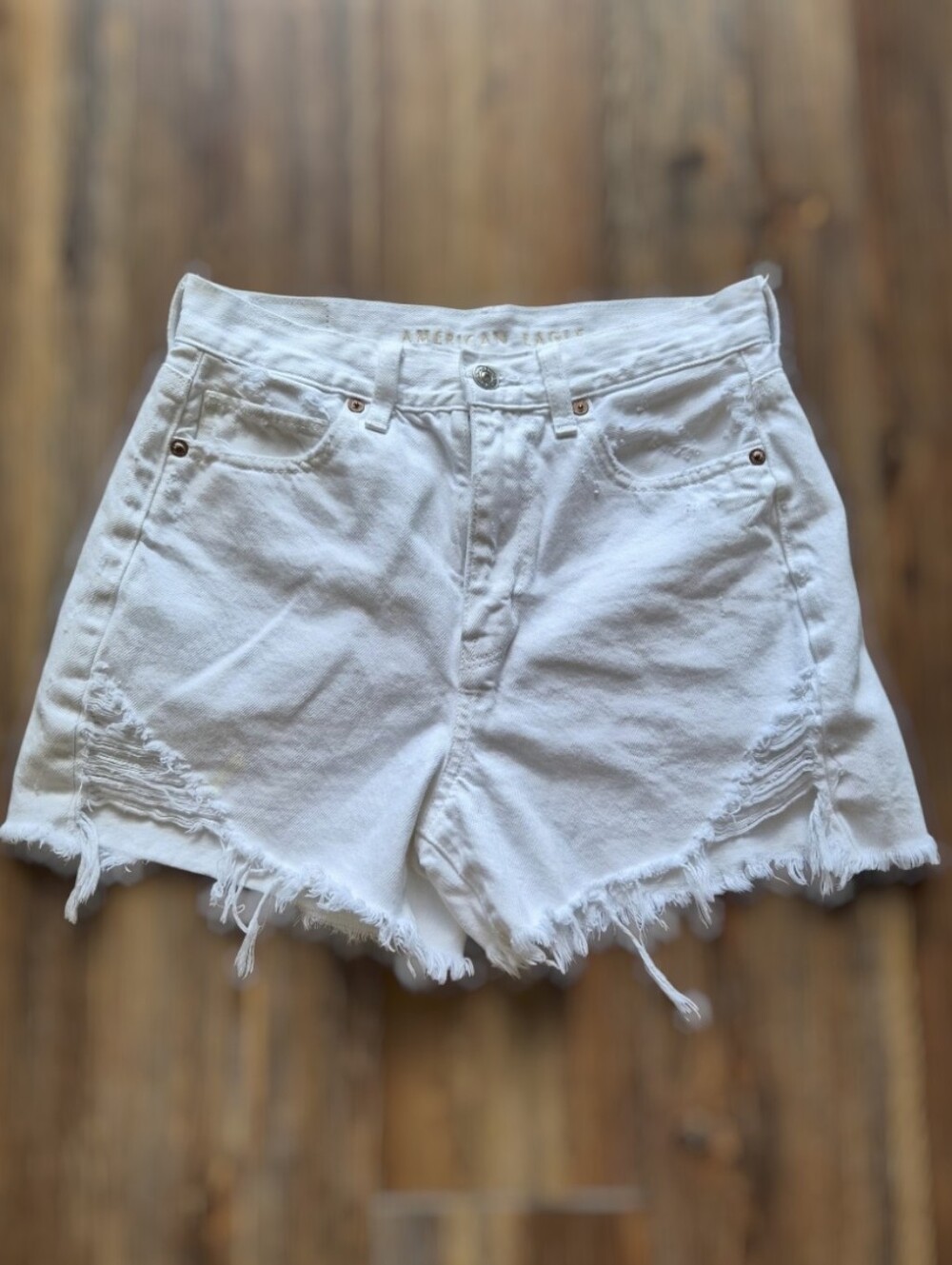 AMERICAN EAGLE Outfitters White Distressed Highest Rise Cutoff Shorts- Size 4